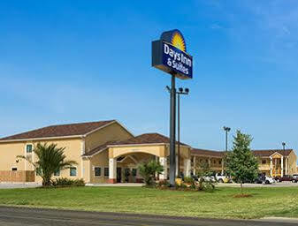 Days Inn Pearsall 외부 사진